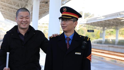 發(fā)現(xiàn)最美鐵路｜路通，夢圓——溫福鐵路線上的“拖鞋俠”與“金娃娃”