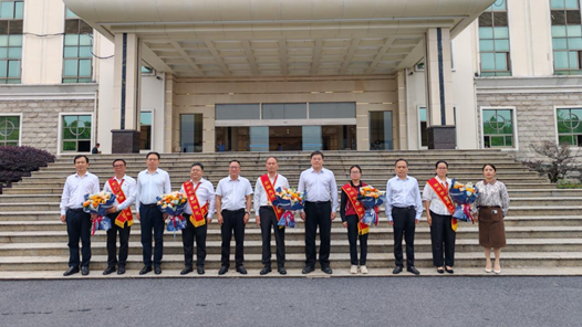 工會(huì)創(chuàng)新實(shí)踐調(diào)研行｜江西省安?？h總工會(huì)：“三重禮遇”讓勞模榮光更閃亮