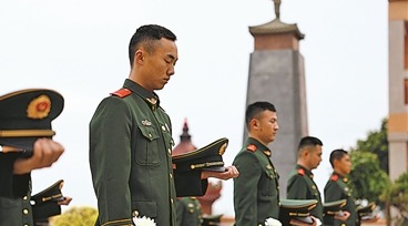 西沙灣畔，她為烈士“安家”的這些年