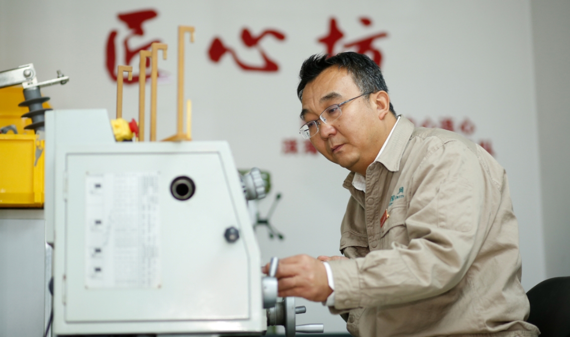 回訪“習(xí)近平與一線職工朋友們”的故事｜把“終身學(xué)習(xí)”的理念刻在崗位上