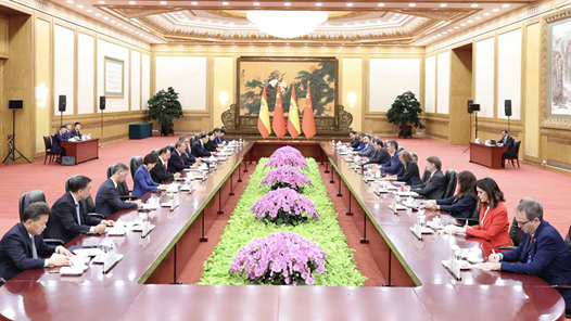 李強(qiáng)同西班牙首相桑切斯會談