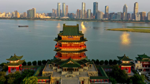 江西省共青城市總工會組織開展“嘉游贛”活動