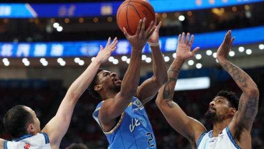 CBA常規(guī)賽：北京北汽勝青島嶗山啤酒