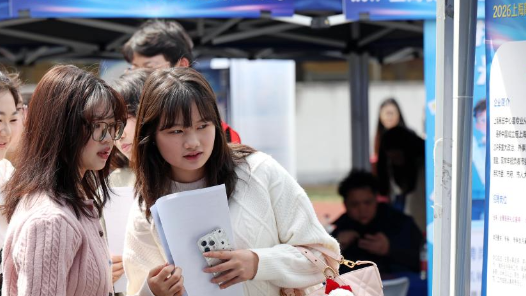 我國將從五方面統(tǒng)籌城鄉(xiāng)就業(yè)政策體系