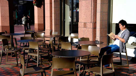 中國內(nèi)地訪日游客數(shù)量3月同比下降55.9%