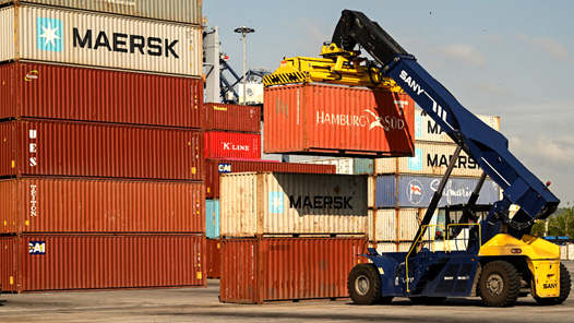 多個國際組織預測：中東戰(zhàn)事或?qū)⒅貏?chuàng)全球經(jīng)濟