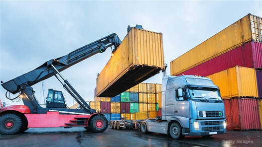 交通運(yùn)輸部：油價運(yùn)價協(xié)同調(diào)整 切實(shí)保障貨車司機(jī)合法權(quán)益