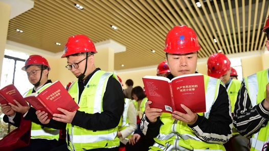 新聞特寫｜勞模工匠對話青年學(xué)子