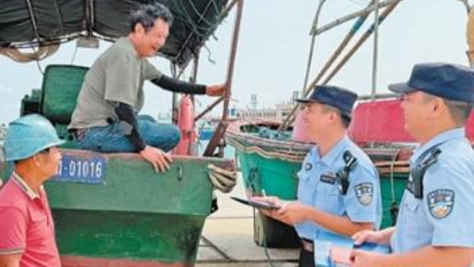 新時(shí)代·面孔｜永興島上的藏藍(lán) 溫暖群眾的顏色