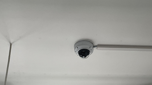 安裝攝像頭“盯”著鄰居家門被判侵權(quán)