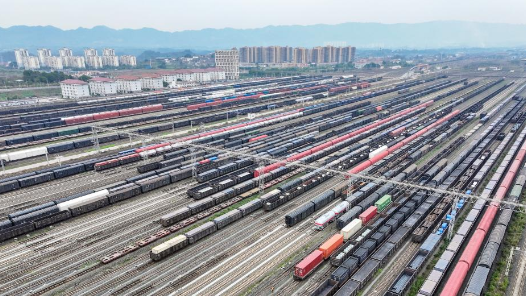 新華社權(quán)威快報｜一季度中國GDP同比增長5.0%