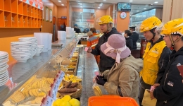 寧夏吳忠市利通區(qū)舉辦“工驛食光”工會(huì)驛站啟用暨工會(huì)“愛新餐”發(fā)放活動(dòng)